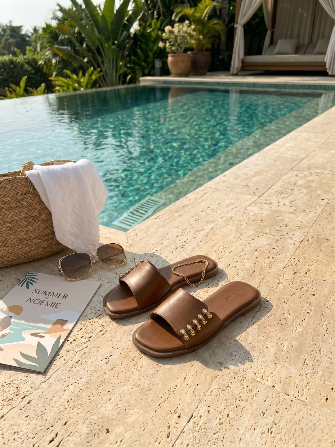 Margaux Gold-Link Slides